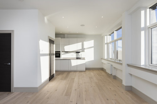 Cheviot House, Whitechapel, London E1, interior, light and spacious studio living
