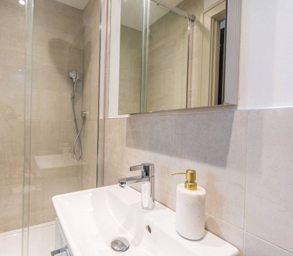 Cheviot House, Whitechapel, London E1, interior, contemporary bathrooms, studio living