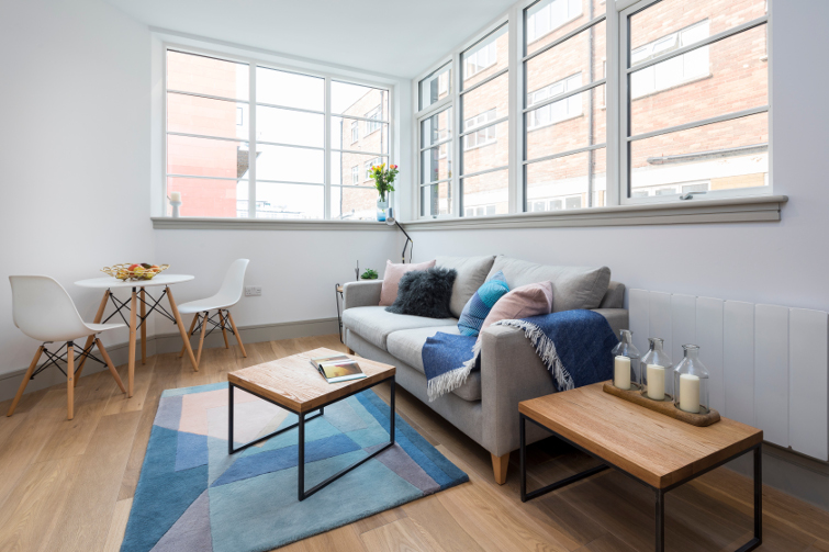 Cheviot House, Whitechapel, London E1, interior, light and spacious studio living